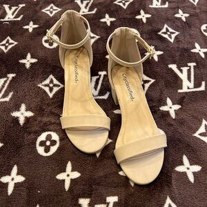 Tan City Classified Heels - Size 6